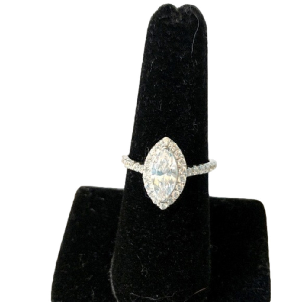𝅺marquise CUT & PAVE TRIM SIMULATED DIAMOND RING